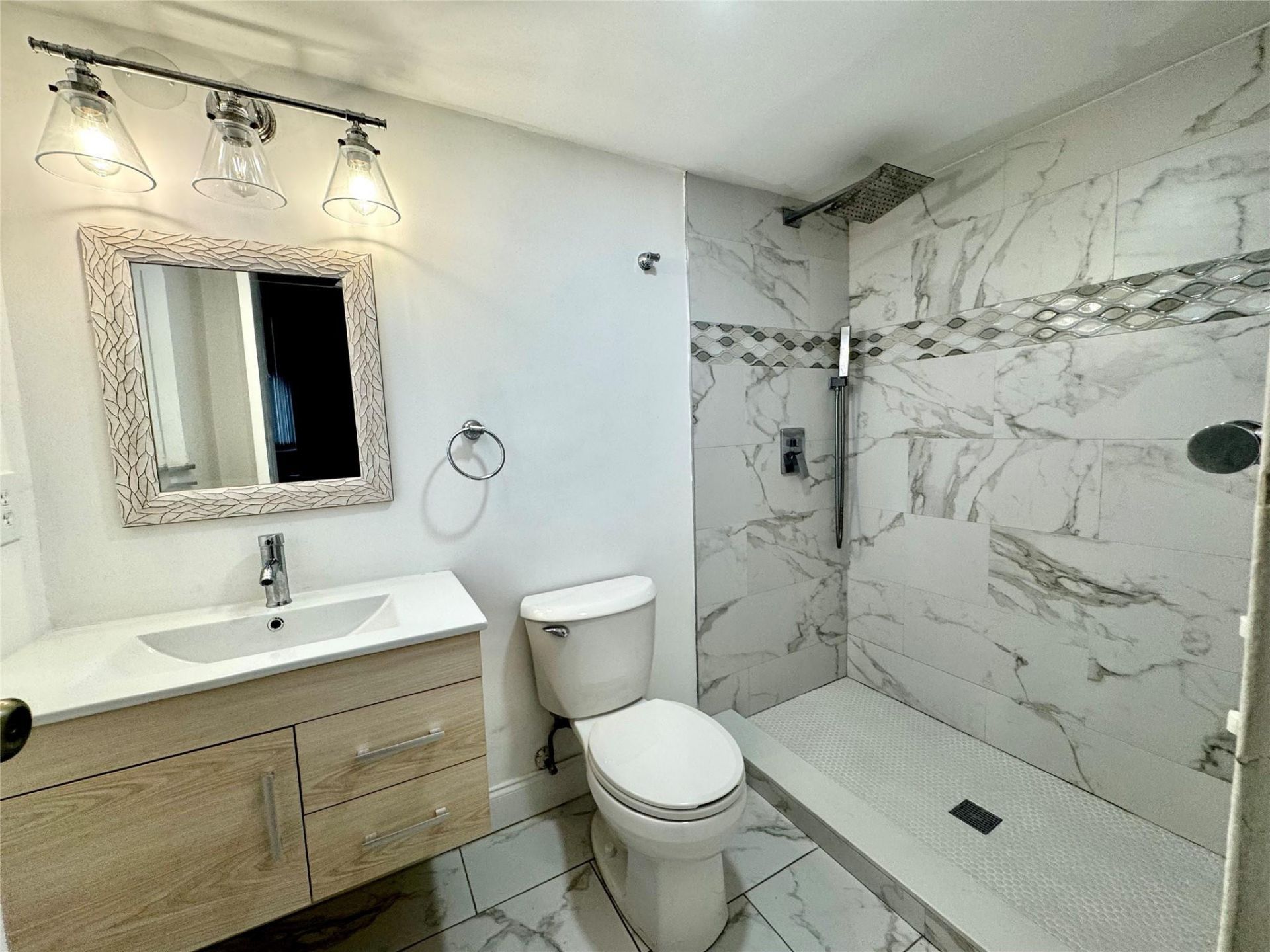 2821 Somerset Drive, Unit 216, Lauderdale Lakes, FL 33311 Photo