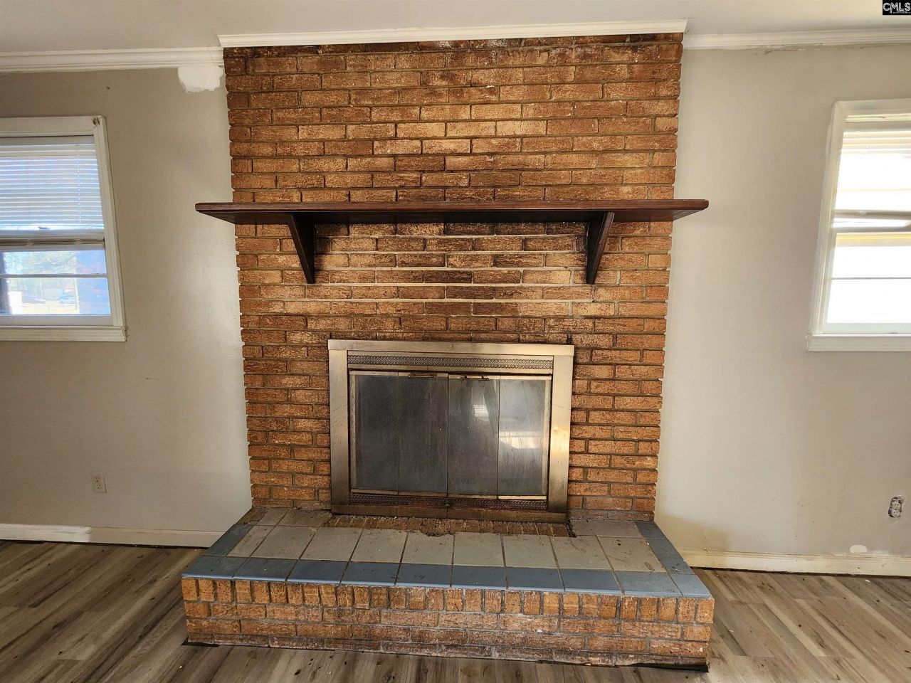 1004 Porter Street  Photo 4