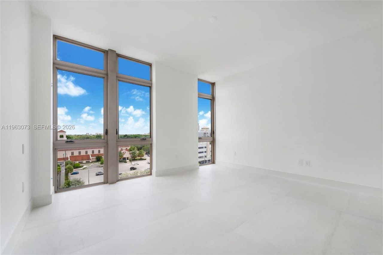 515 Valencia Ave, Unit 703, Coral Gables, FL 33134 Photo