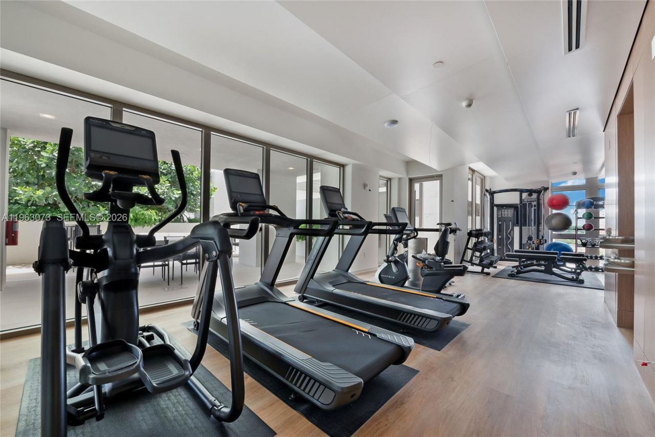 515 Valencia Ave, Unit 703, Coral Gables, FL 33134 Photo