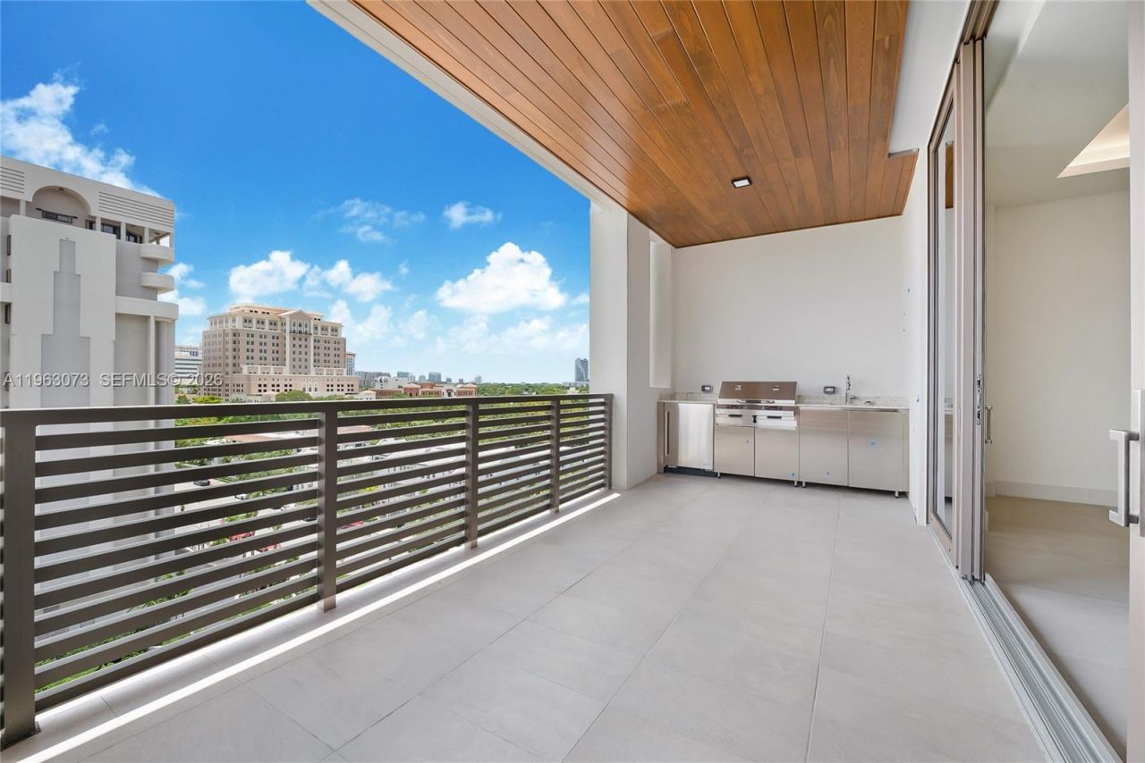 515 Valencia Ave, Unit 703, Coral Gables, FL 33134 Photo
