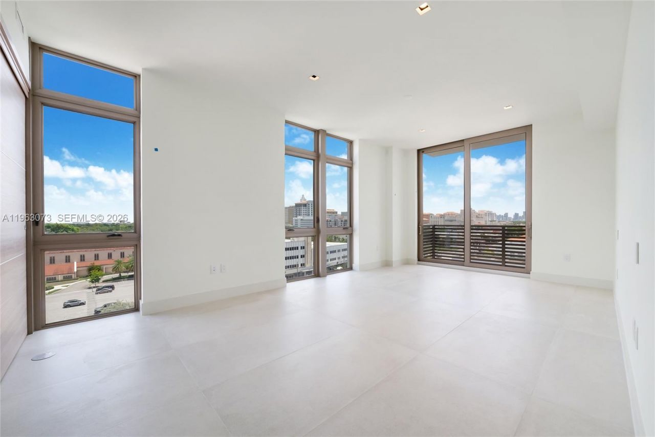 515 Valencia Ave, Unit 703, Coral Gables, FL 33134 Photo