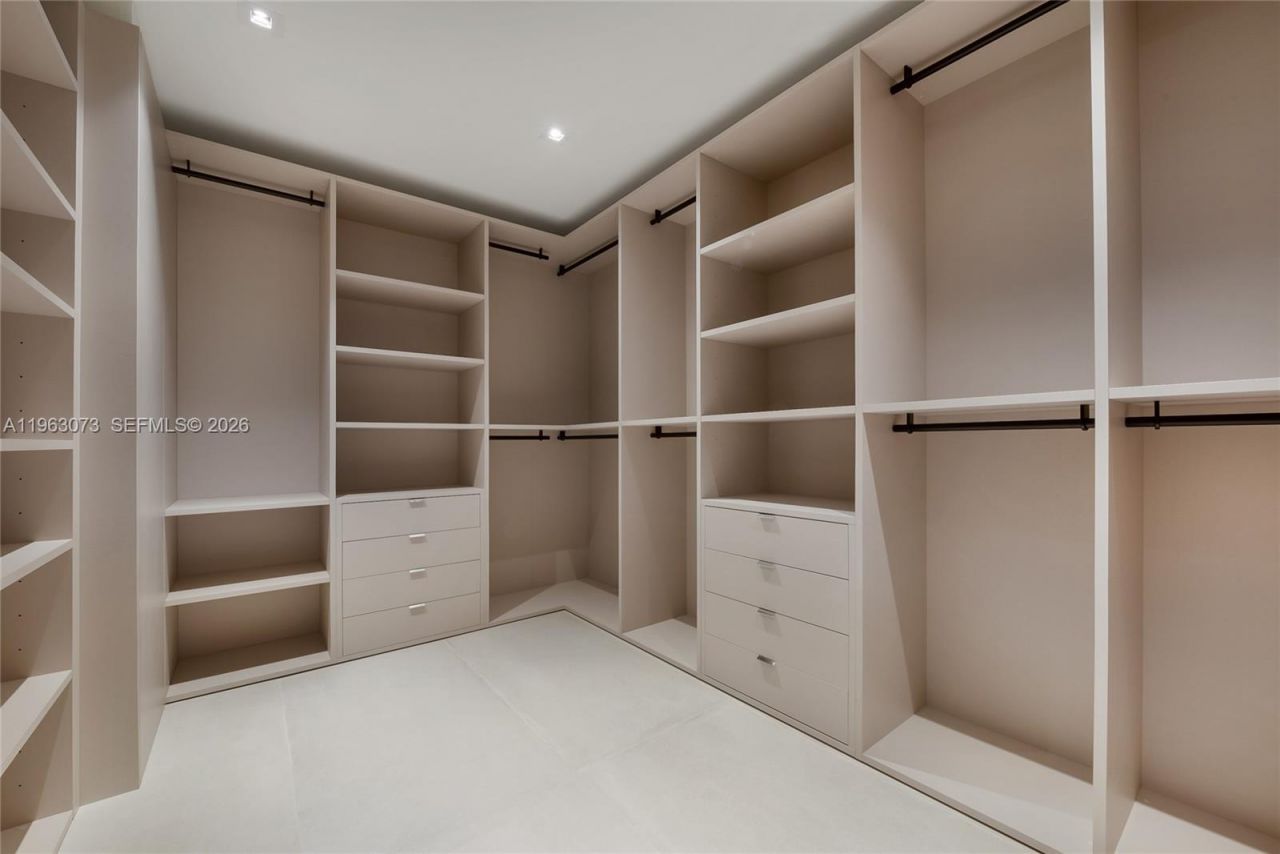 515 Valencia Ave, Unit 703, Coral Gables, FL 33134 Photo