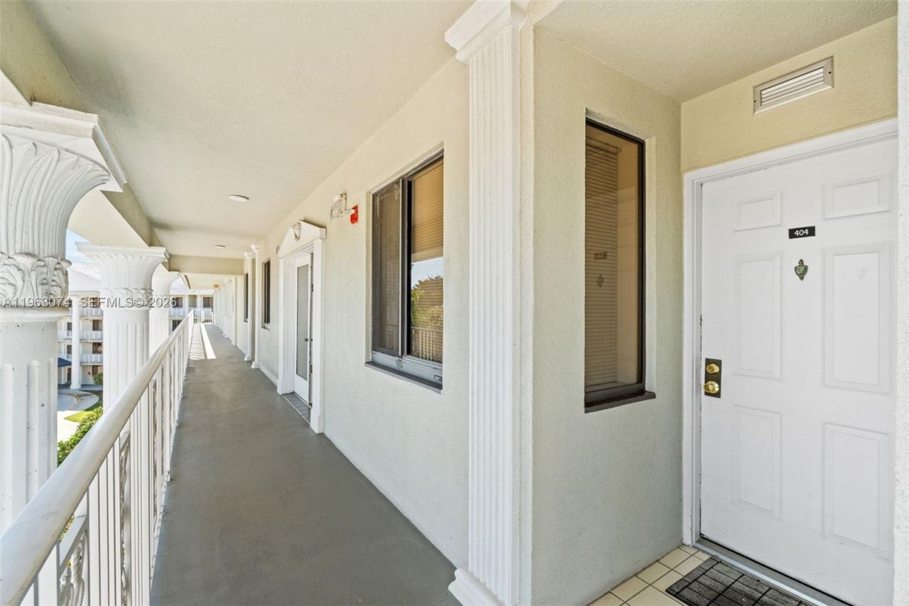 2811 Village Blvd , Unit 404, West Palm Beach, FL 33409 Photo