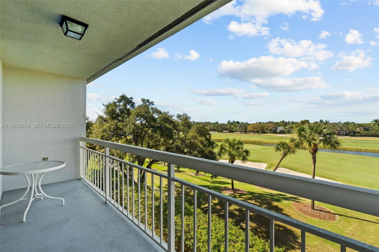 2811 Village Blvd , Unit 404, West Palm Beach, FL 33409 Photo