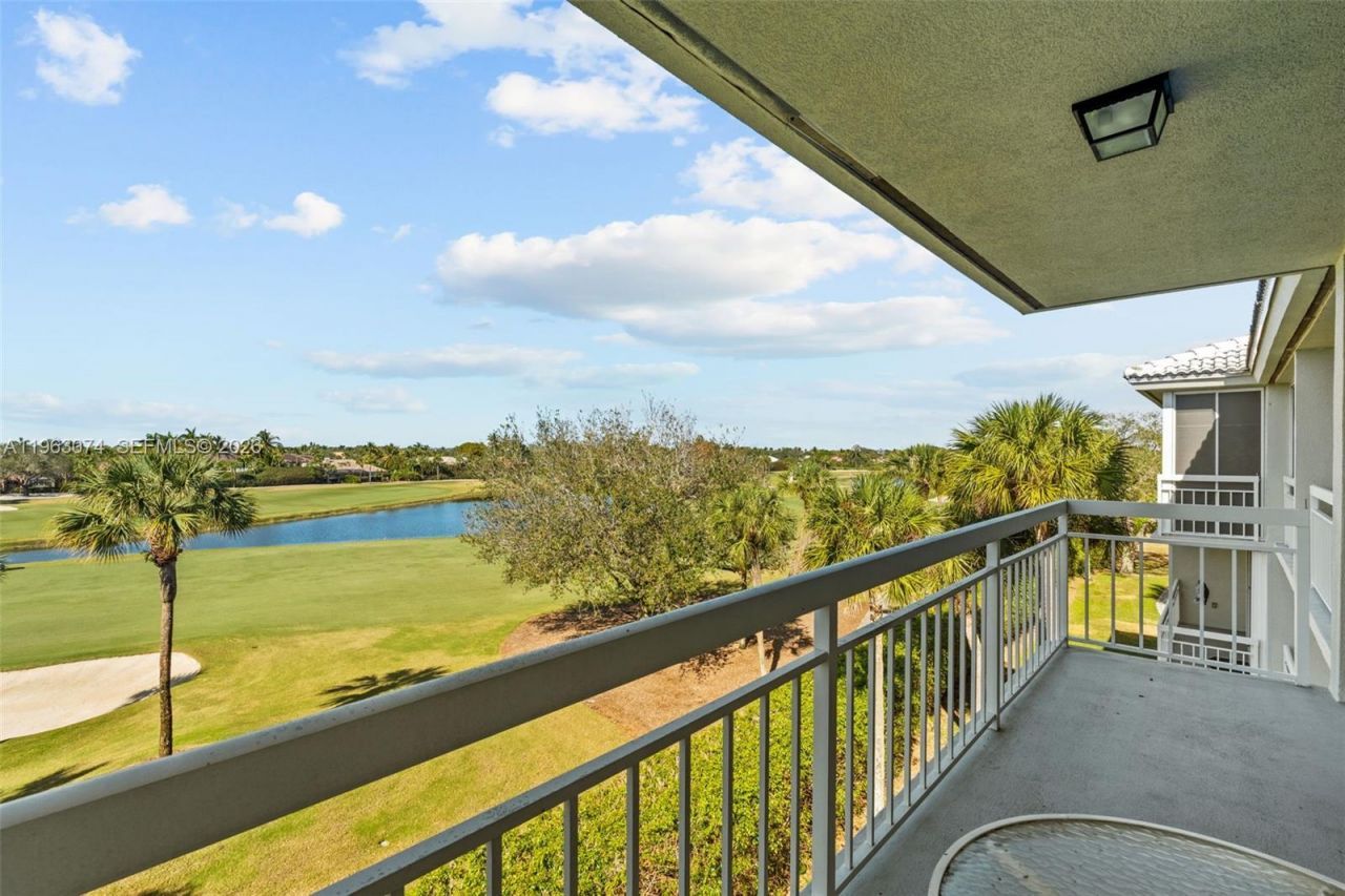 2811 Village Blvd , Unit 404, West Palm Beach, FL 33409 Photo