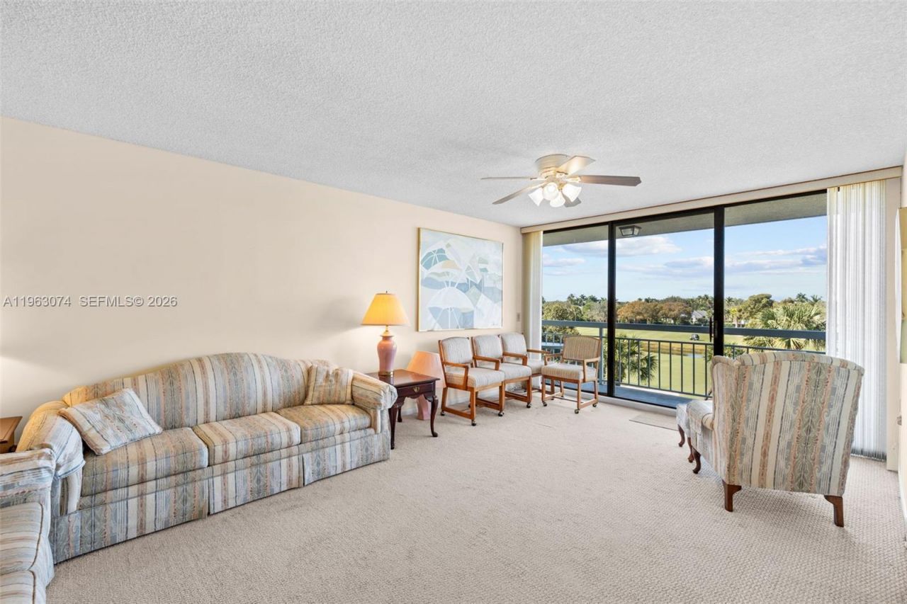 2811 Village Blvd , Unit 404, West Palm Beach, FL 33409 Photo