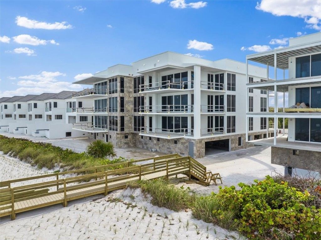 26 Indigo Vero Drive, Unit 203, Vero Beach, FL 32963 Photo