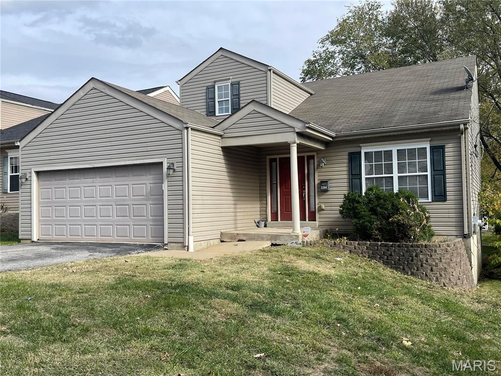 2204 Burns Avenue, Overland, MO 63114 Main Photo