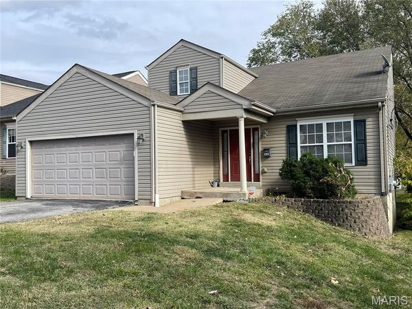 2204 Burns Avenue, Overland, MO 63114
