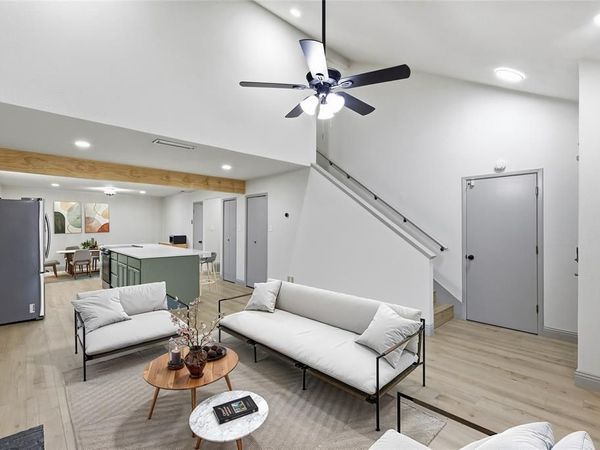 3221 Red Oak Lane, Bedford, TX 76021