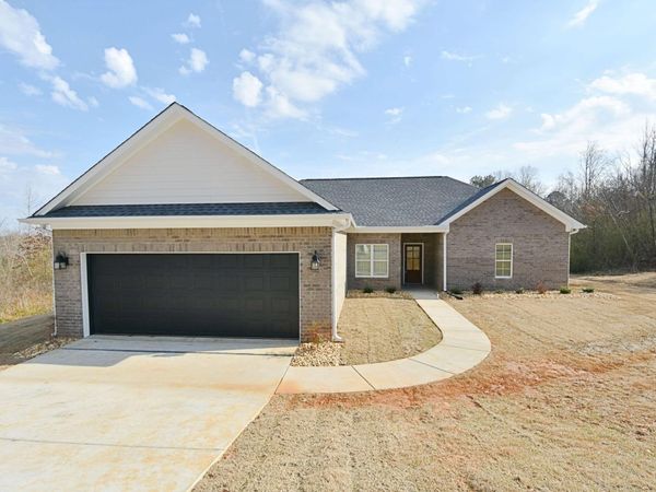 188 Co Rd 1445, Mooreville, MS 38857
