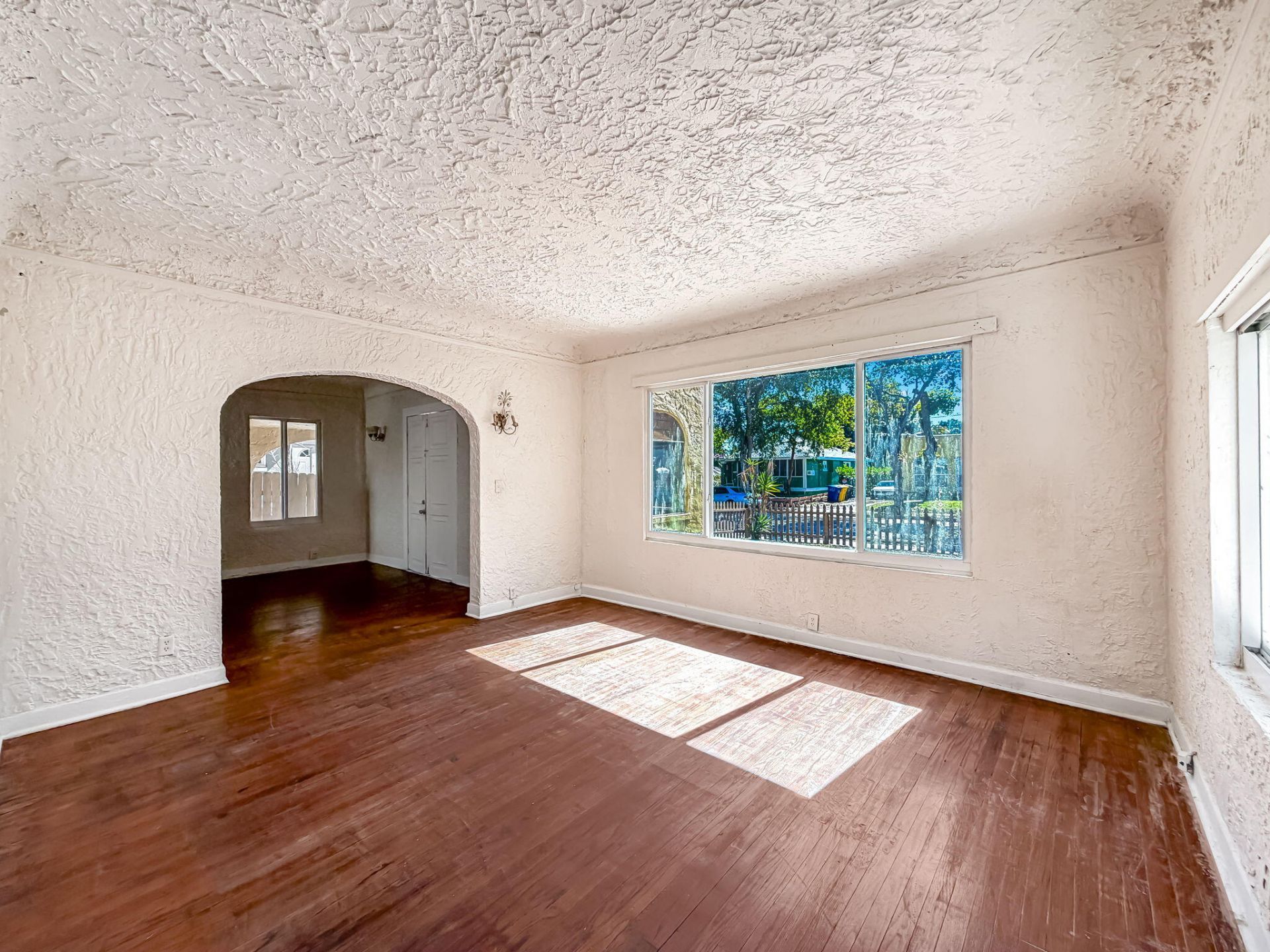 619 30th Street, West Palm Beach, FL 33407 Photo