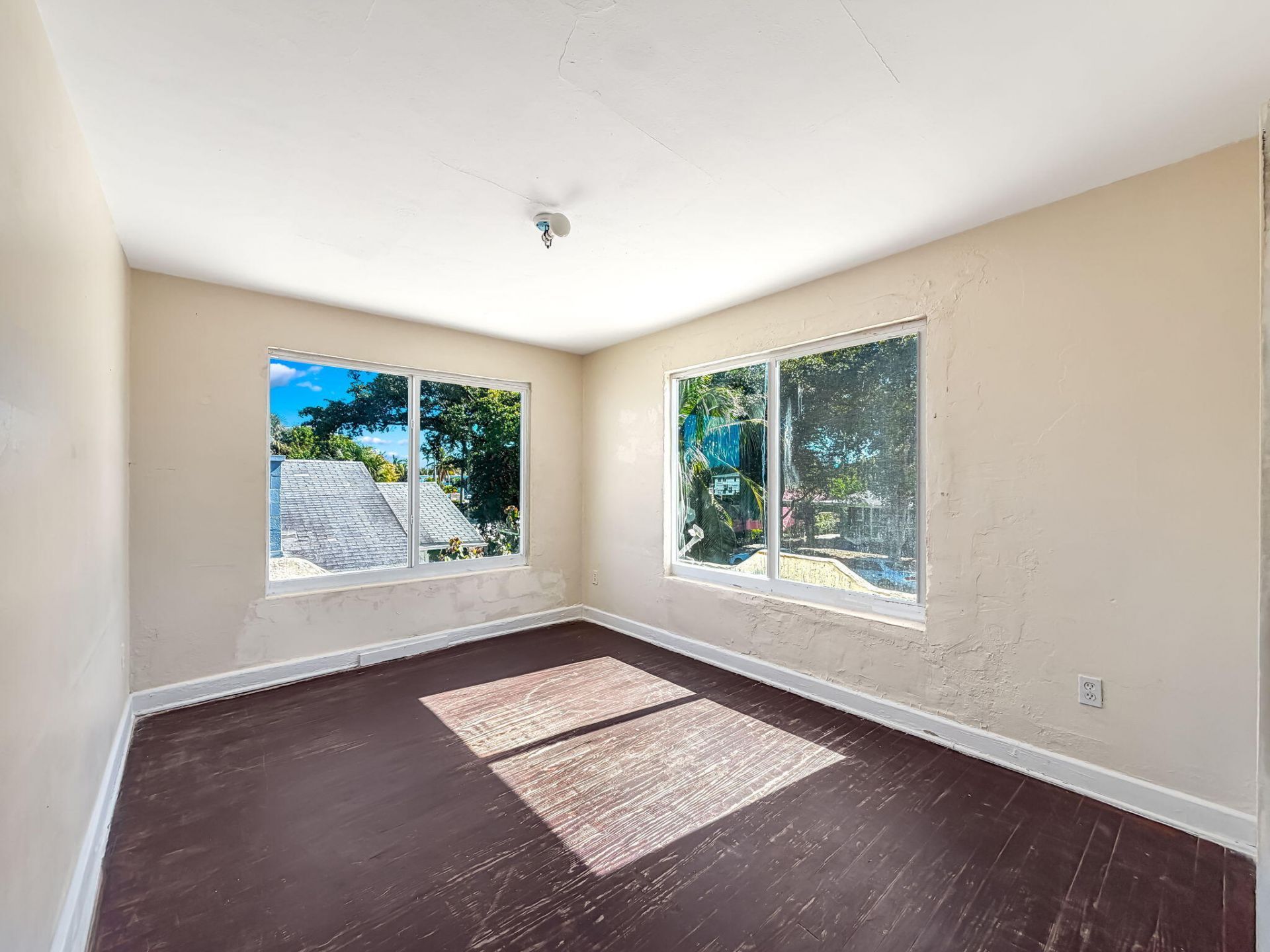 619 30th Street, West Palm Beach, FL 33407 Photo