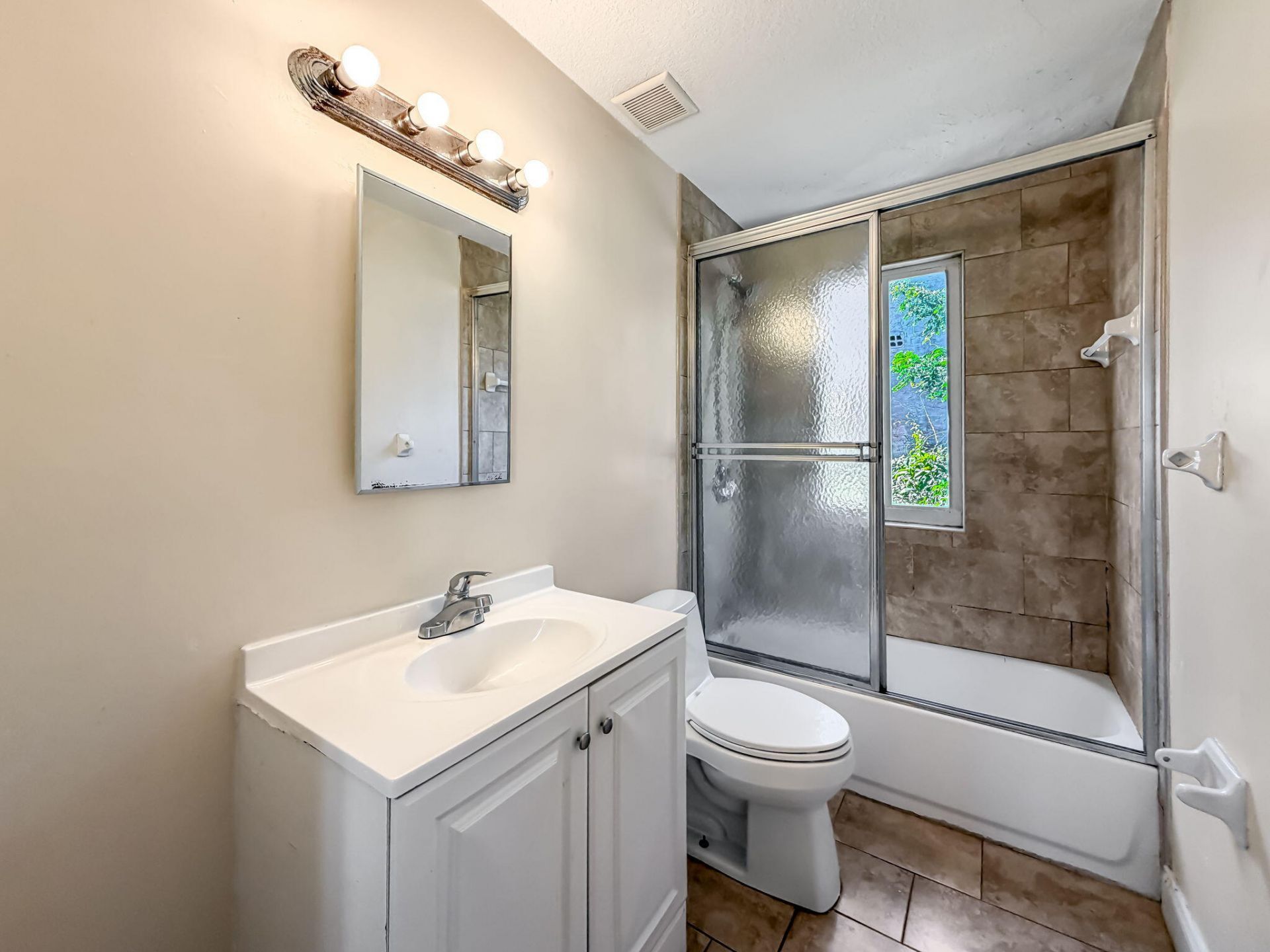 619 30th Street, West Palm Beach, FL 33407 Photo