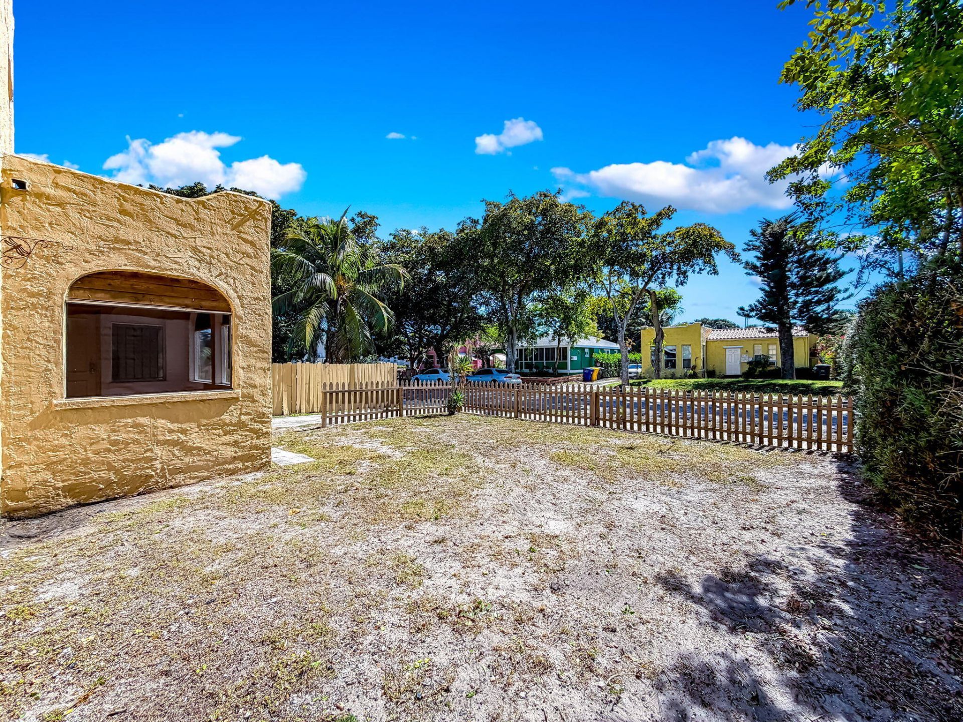 619 30th Street, West Palm Beach, FL 33407 Photo