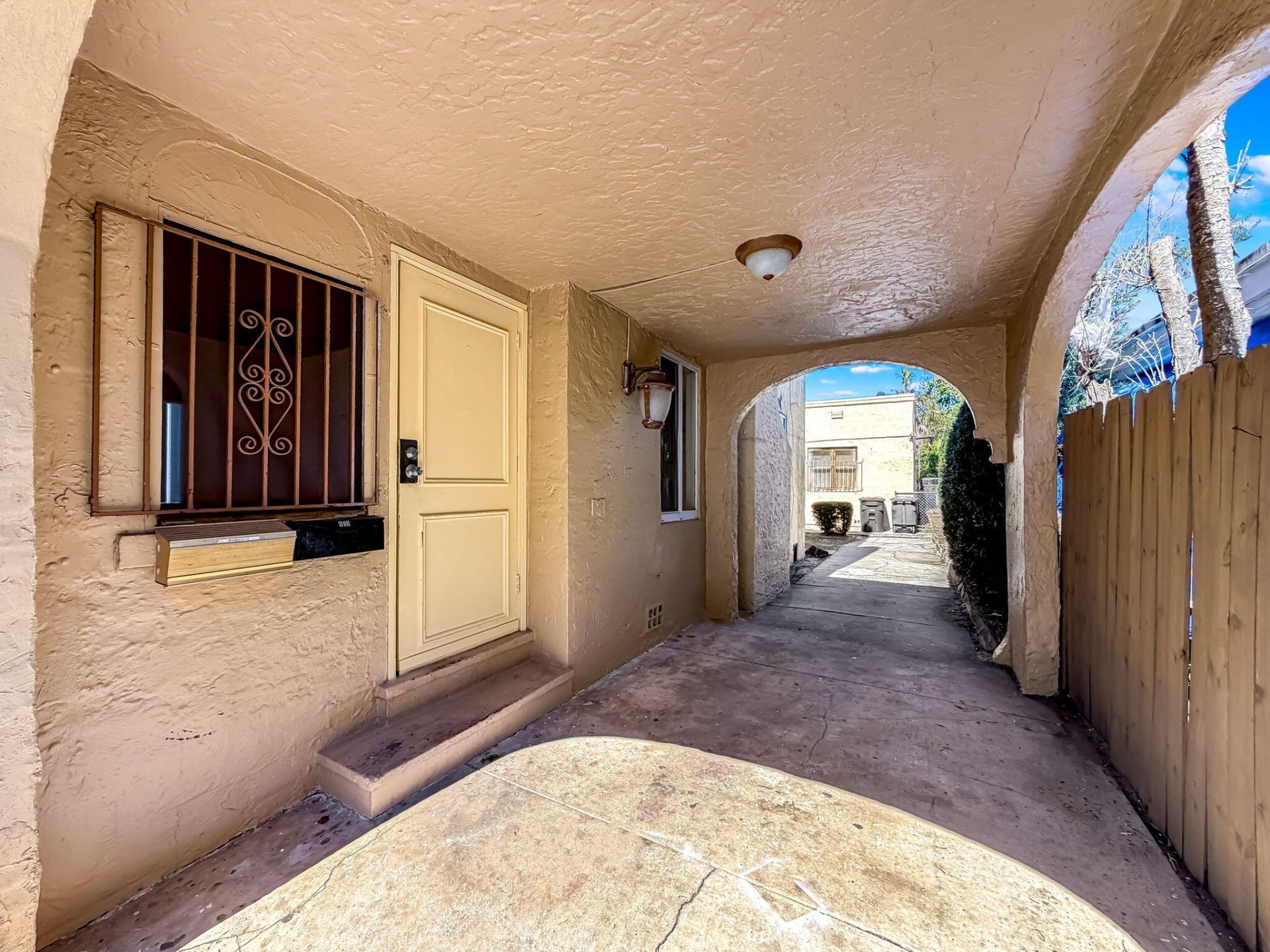 619 30th Street, West Palm Beach, FL 33407 Photo