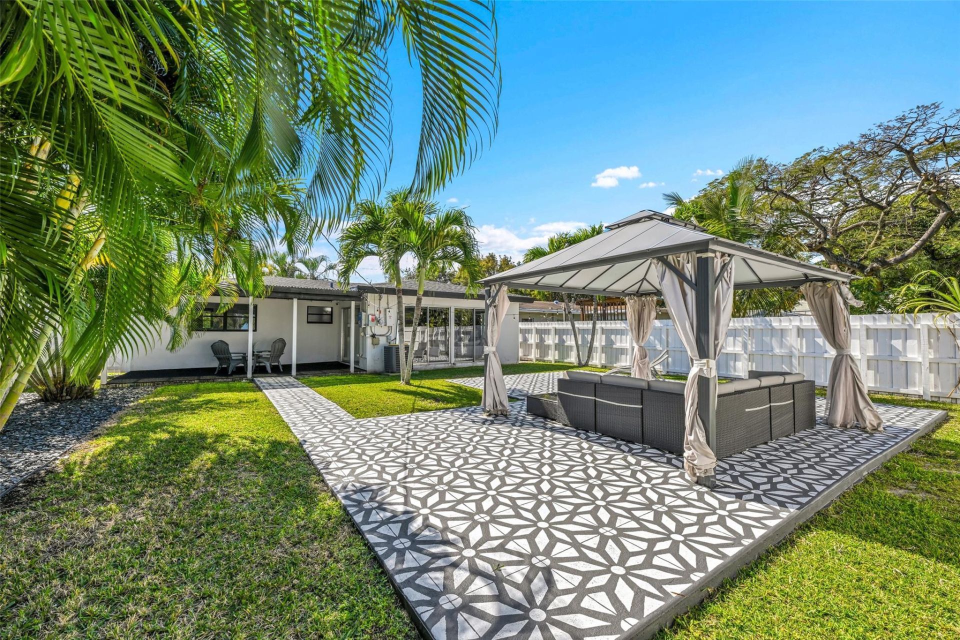 537 NW 45th Street, Fort Lauderdale, FL 33309 Photo