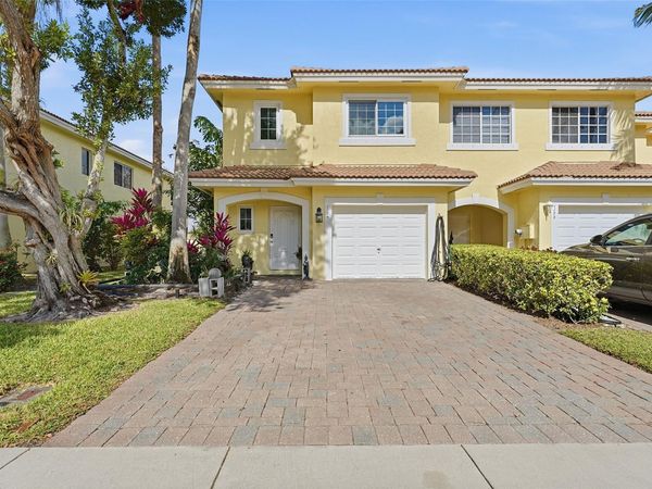 1174 Imperial Lake Rd, West Palm Beach, FL 33413