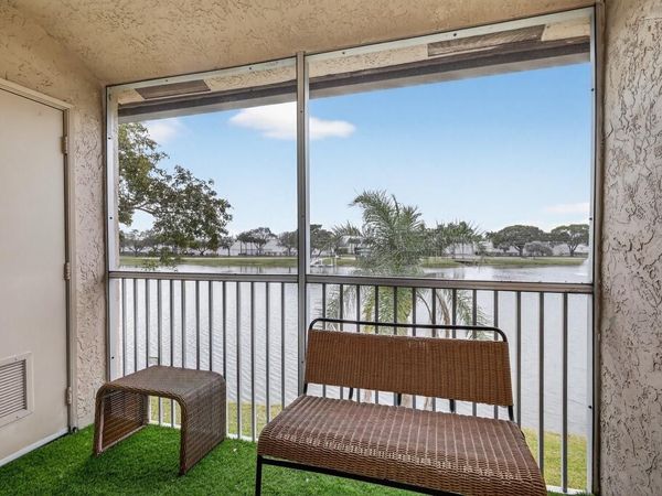 5511 Lakeside Drive, Unit 202, Margate, FL 33063