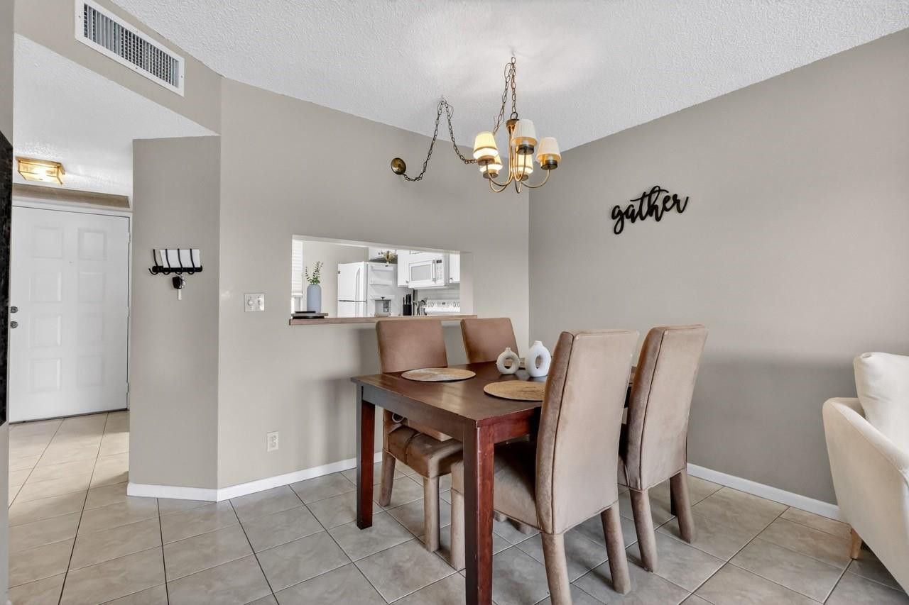 5511 Lakeside Drive, Unit 202, Margate, FL 33063 Photo