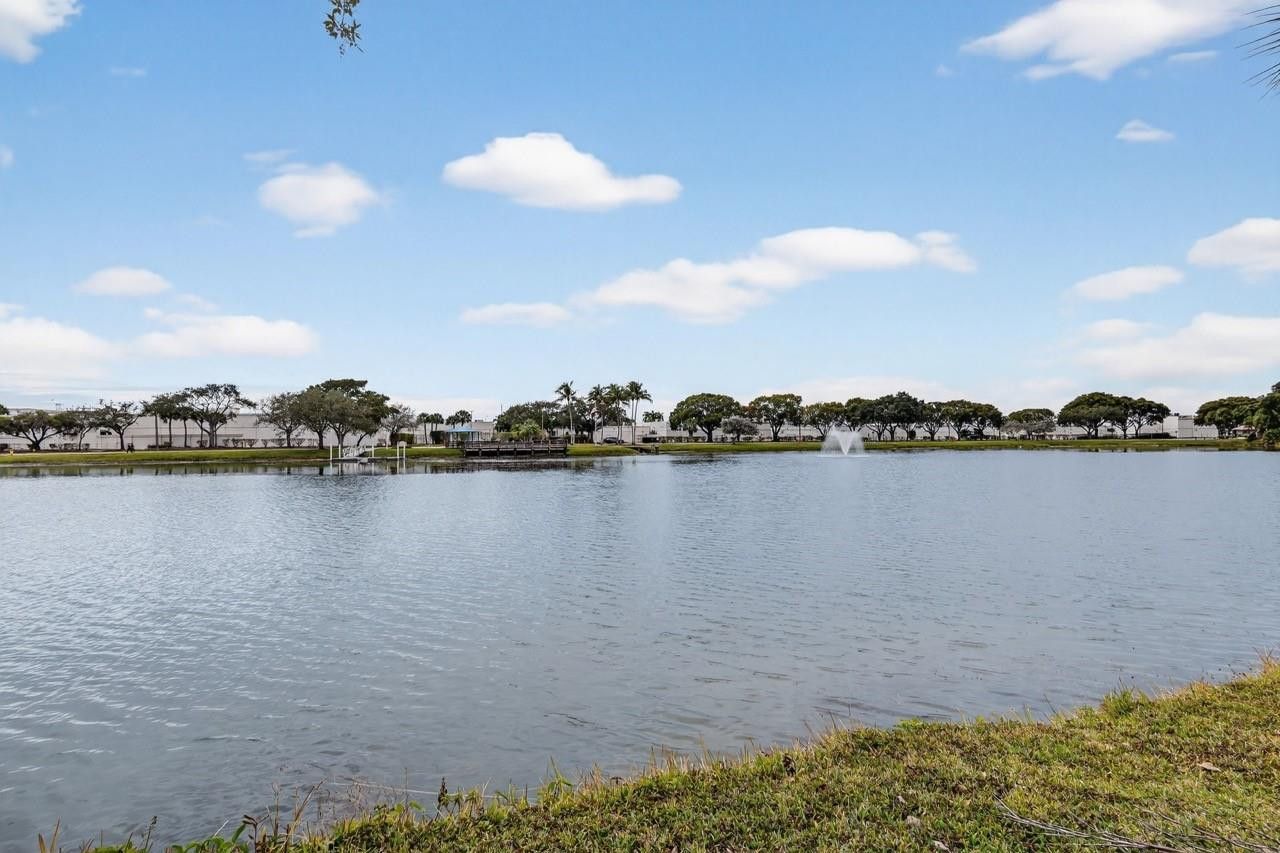 5511 Lakeside Drive, Unit 202, Margate, FL 33063 Photo