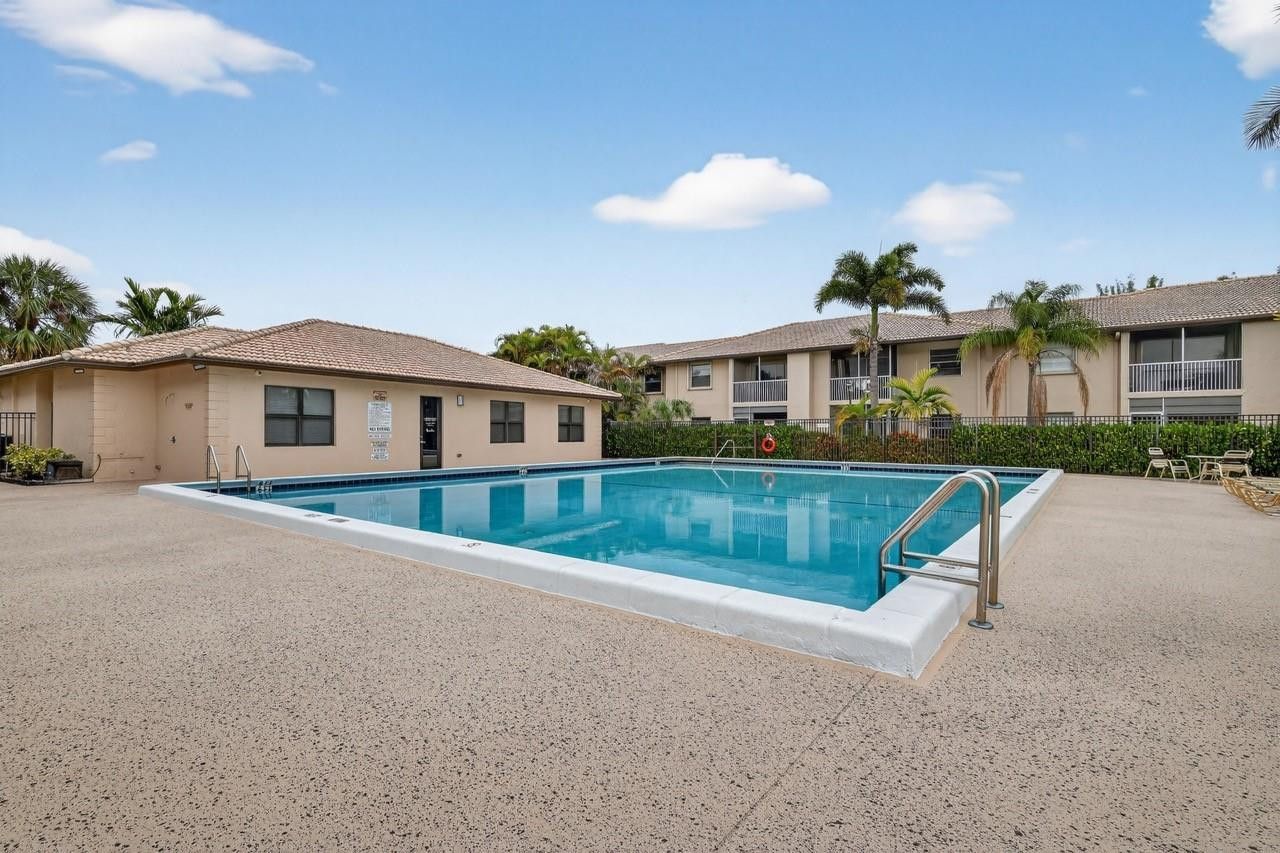 5511 Lakeside Drive, Unit 202, Margate, FL 33063 Photo