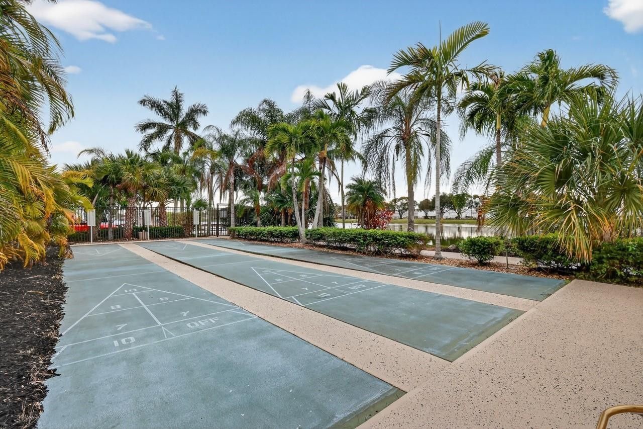 5511 Lakeside Drive, Unit 202, Margate, FL 33063 Photo