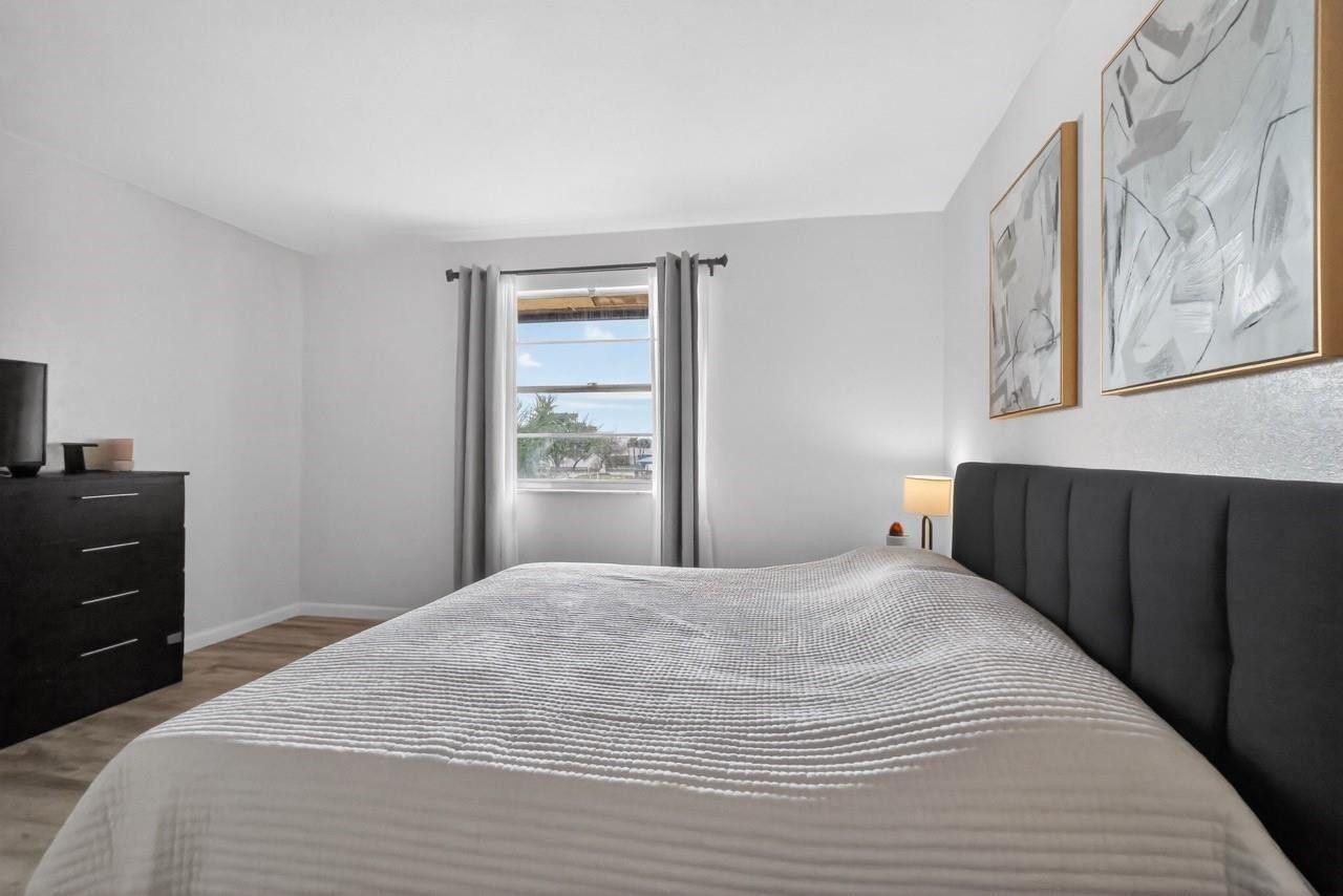 5511 Lakeside Drive, Unit 202, Margate, FL 33063 Photo