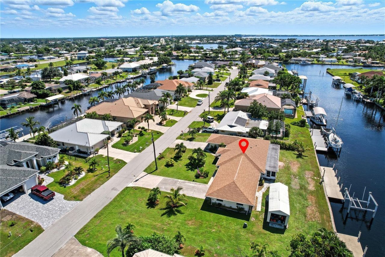 133 Peckham Street Se, Port Charlotte, FL 33952 Main Photo