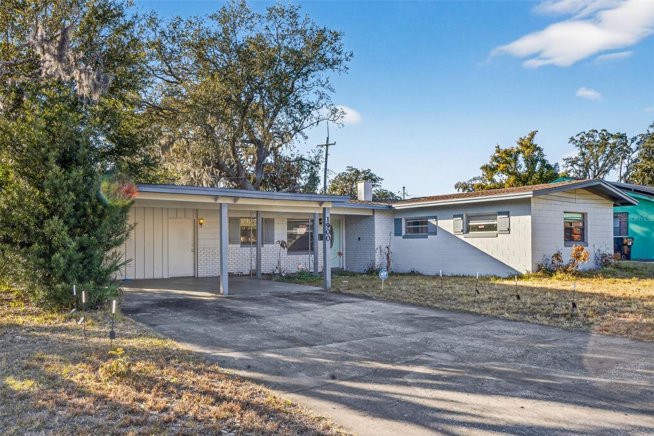 1900 Freeport Street, Orlando, FL 32808 Main Photo
