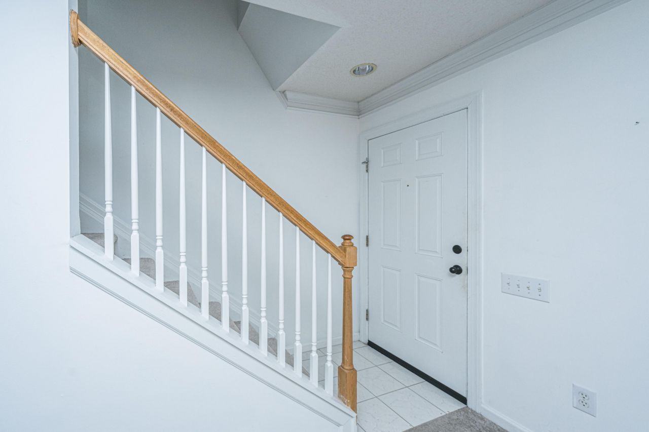 9237 Ayscough Road Photo 23