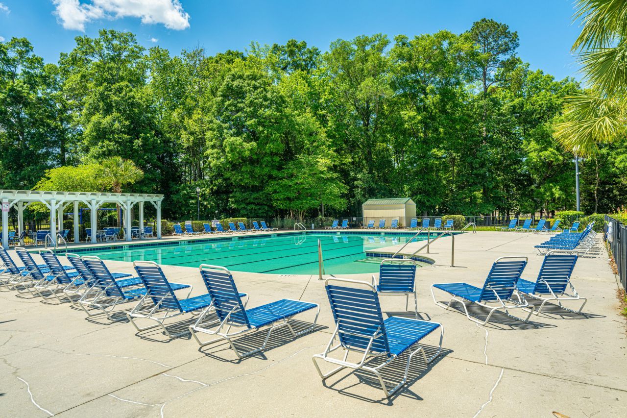 9237 Ayscough Road Photo 43