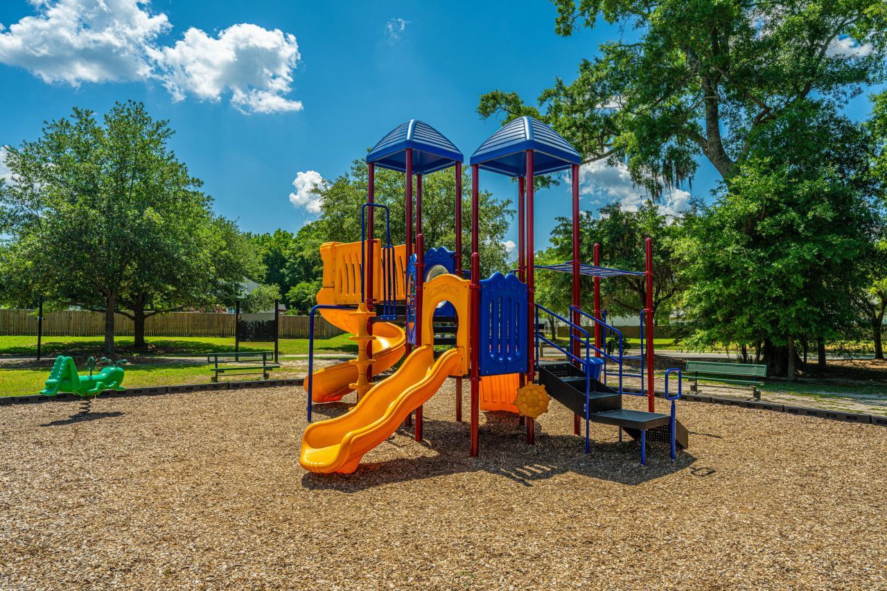 9237 Ayscough Road Photo 47