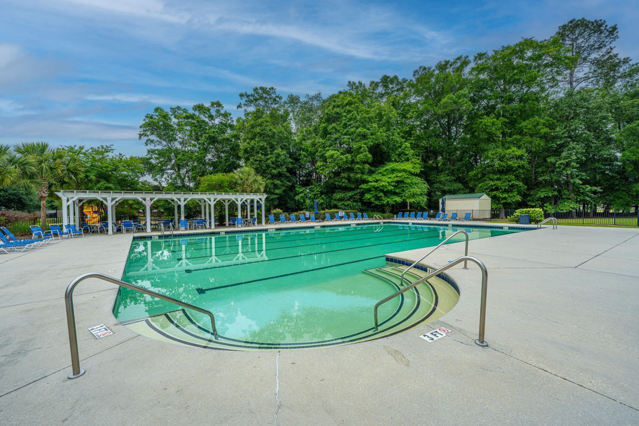 9237 Ayscough Road Photo 52