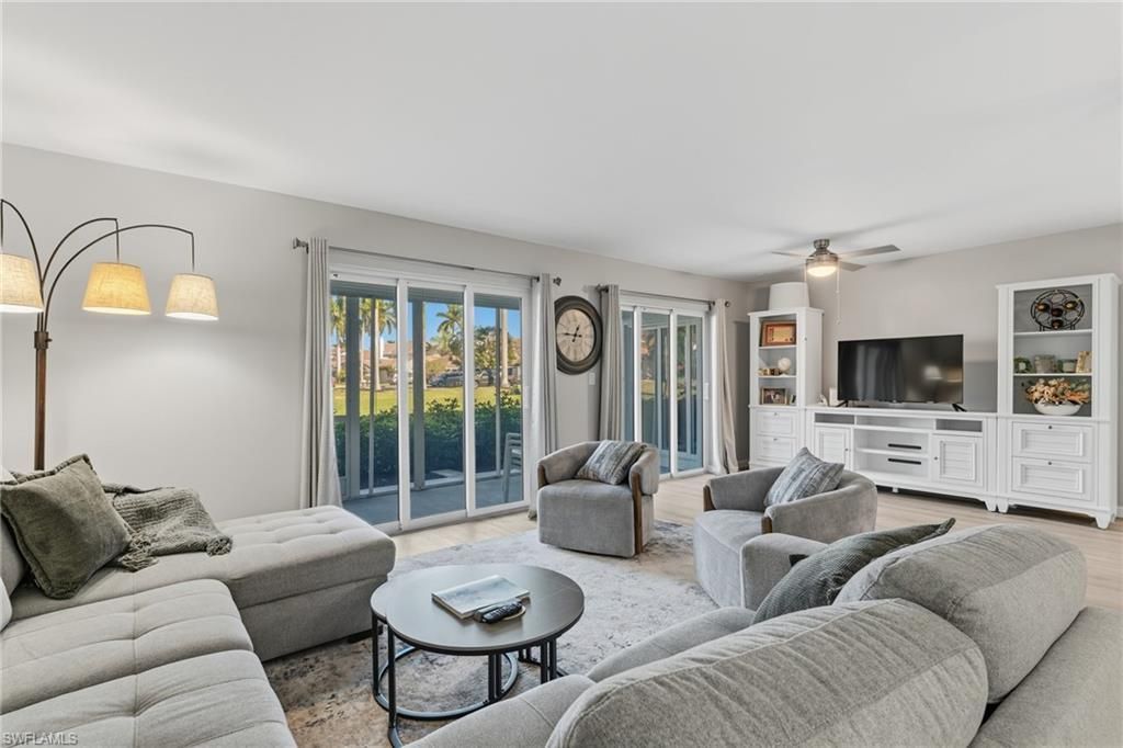 555 Park Shore Dr , Unit B109, Naples, FL 34103 Photo