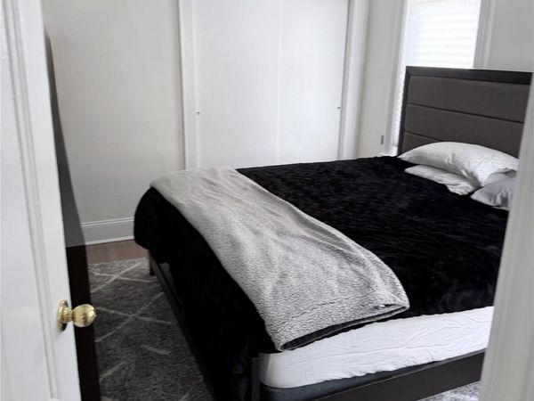 31 Ireland Place, Amityville, NY 11701