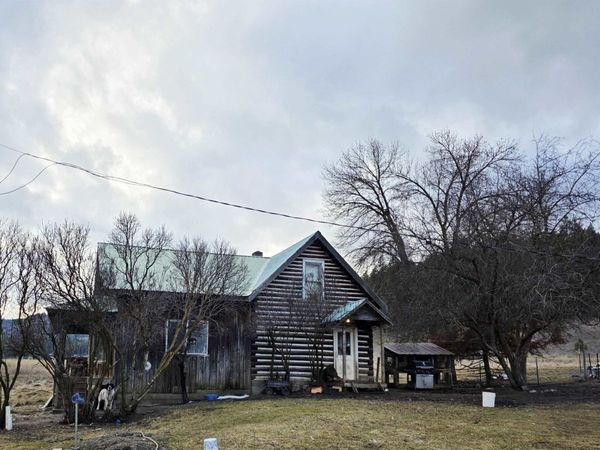 2477 Cedonia-Addy Rd, Addy, WA 99101