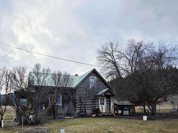2477 Cedonia-Addy Rd, Addy, WA 99101