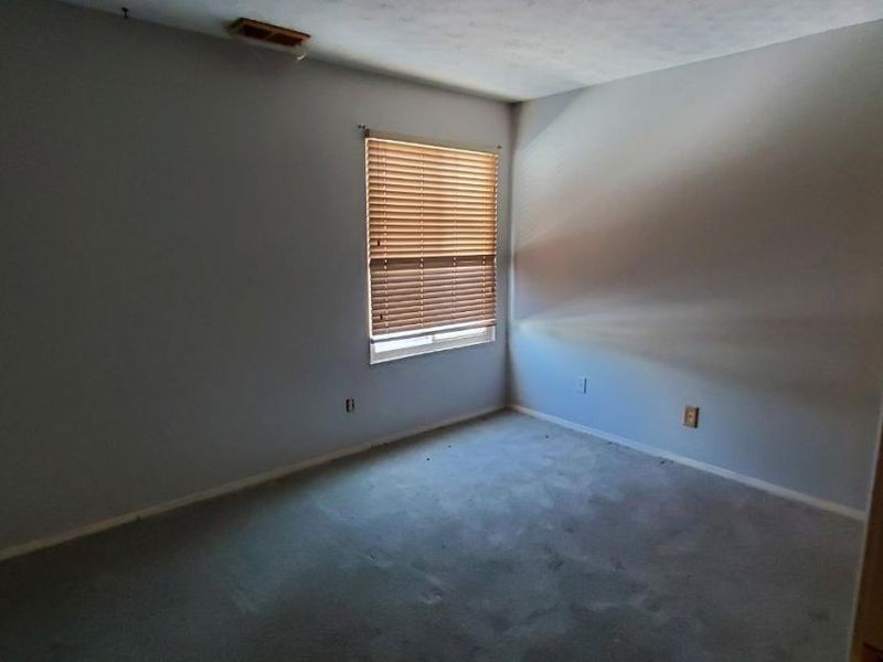 1000 E Crescentville, West Chester, OH 45246 Photo 3