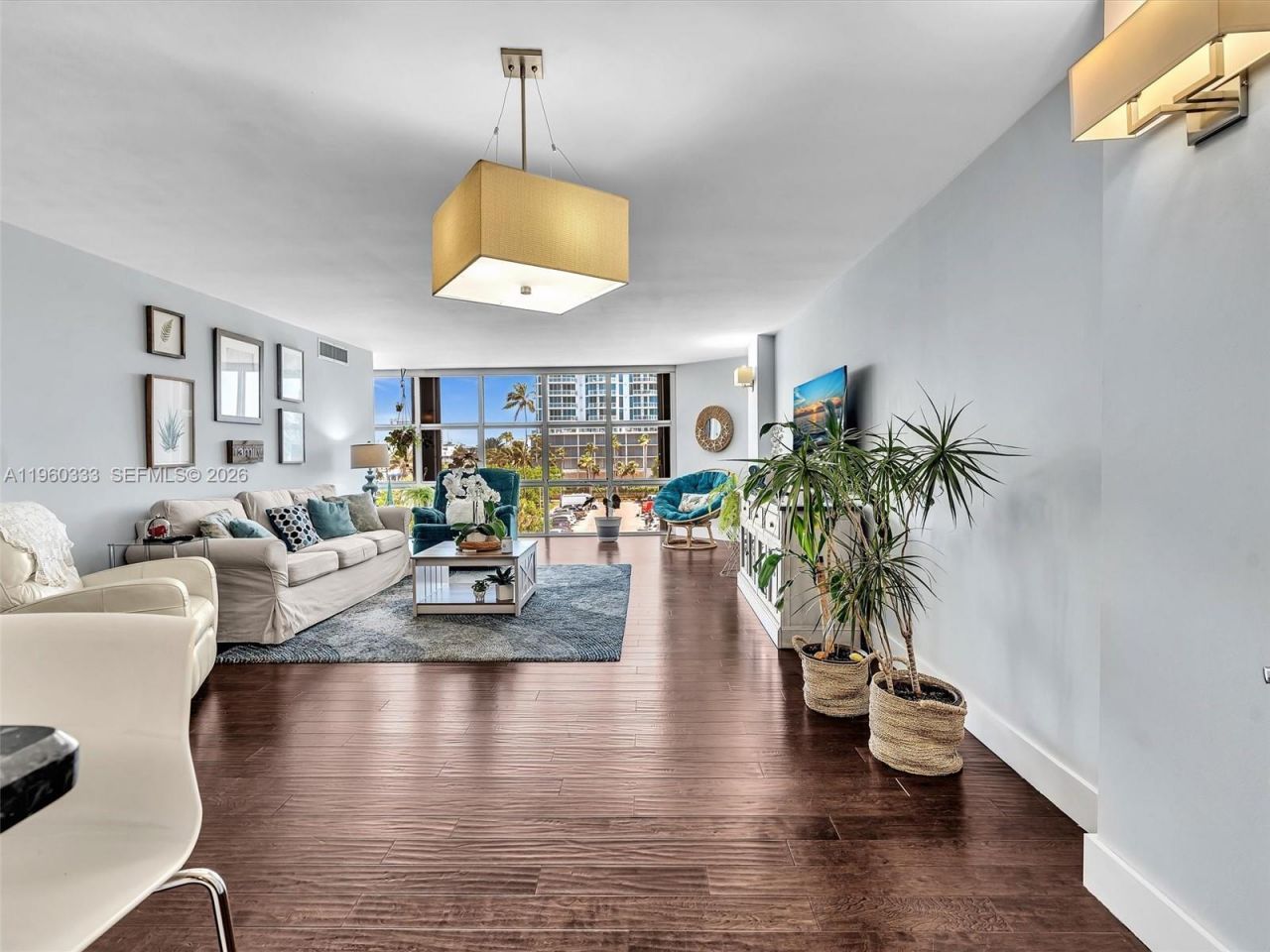 6423 Collins Ave, Unit 409, Miami Beach, FL 33141 Photo