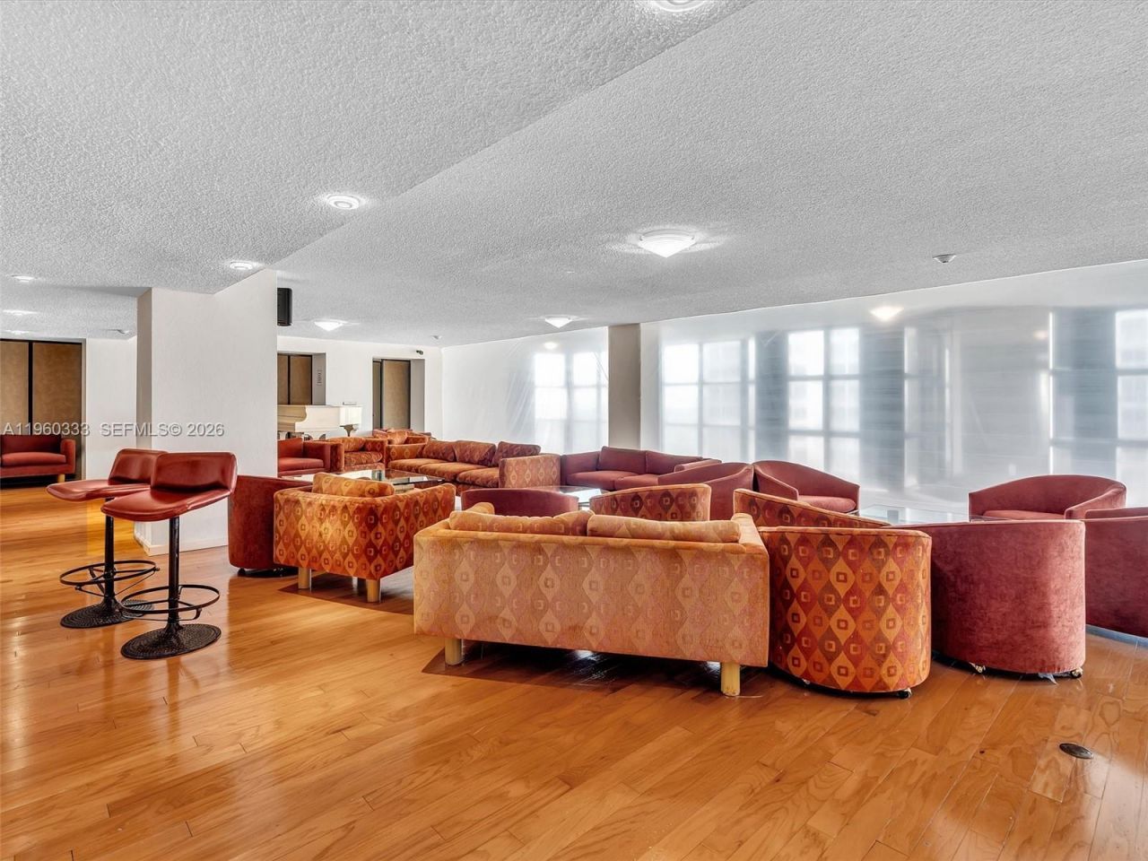 6423 Collins Ave, Unit 409, Miami Beach, FL 33141 Photo