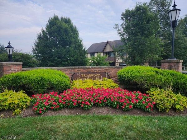 14 Kensington Rd, Chatham, NJ 07928