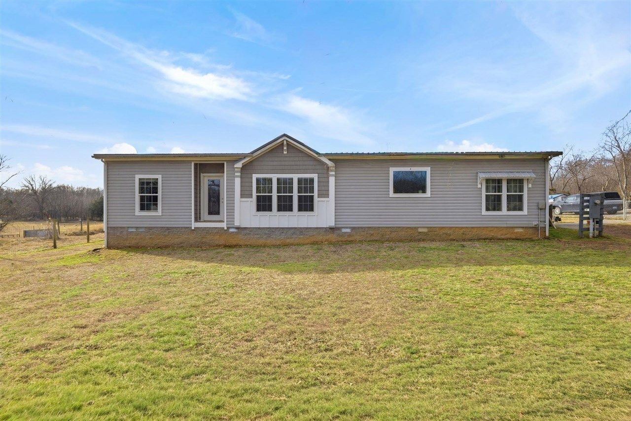 1893 Halltown Road, Canmer, KY 42722 Main Photo