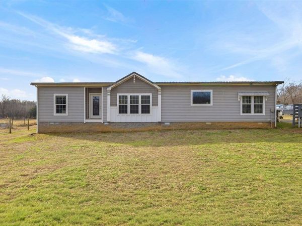 1893 Halltown Road, Canmer, KY 42722