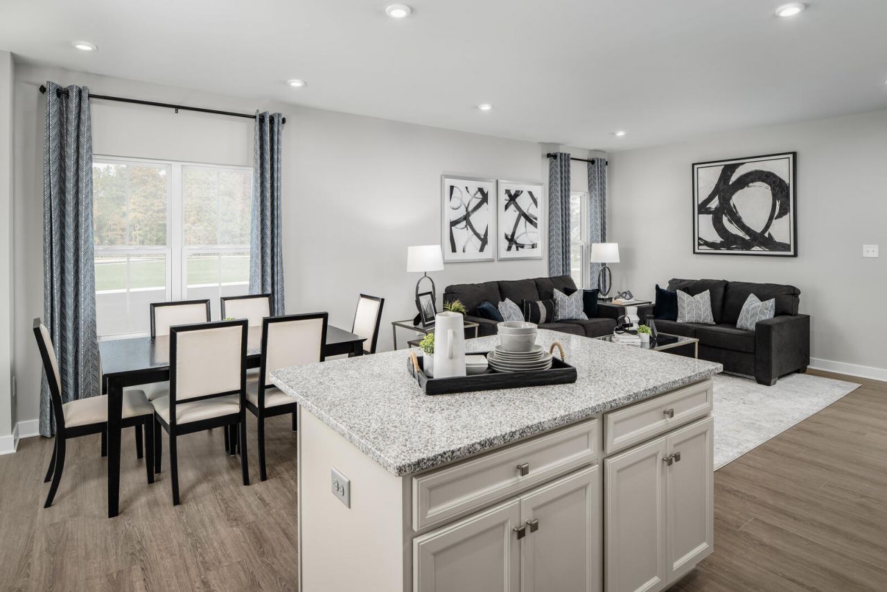 1084 Crescent Cove Lane Photo 6