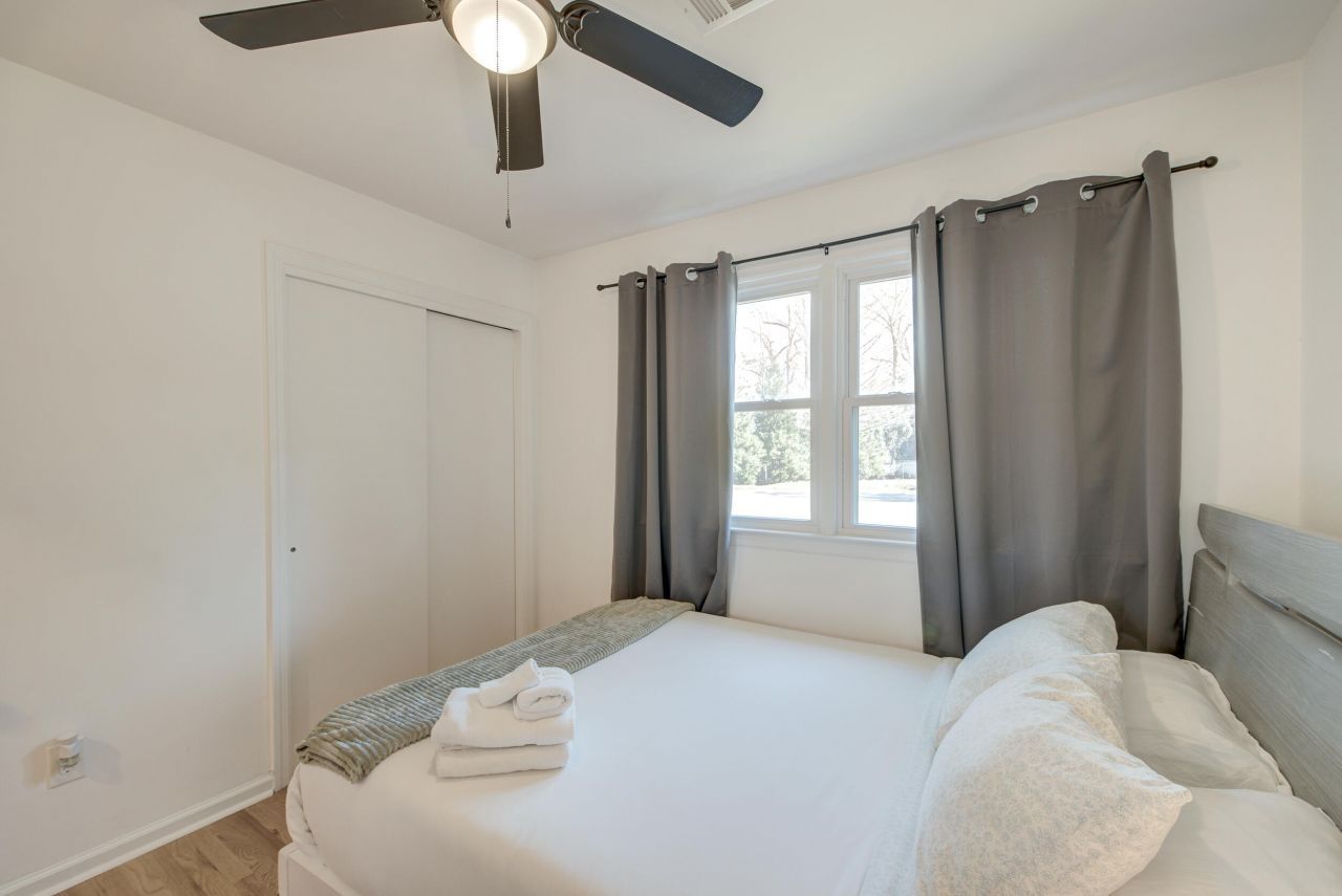 5349 Parkside Drive Photo 11