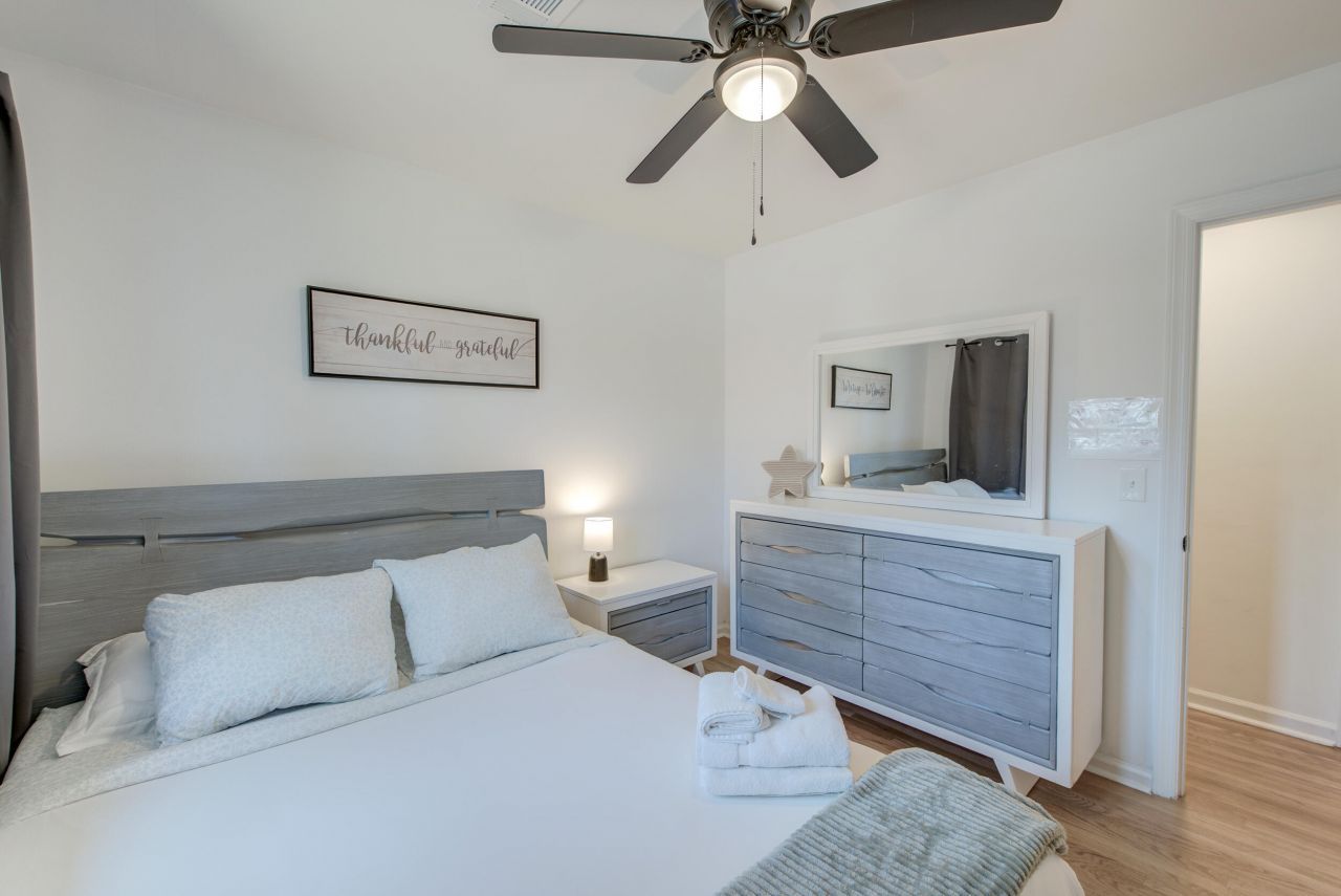 5349 Parkside Drive Photo 12