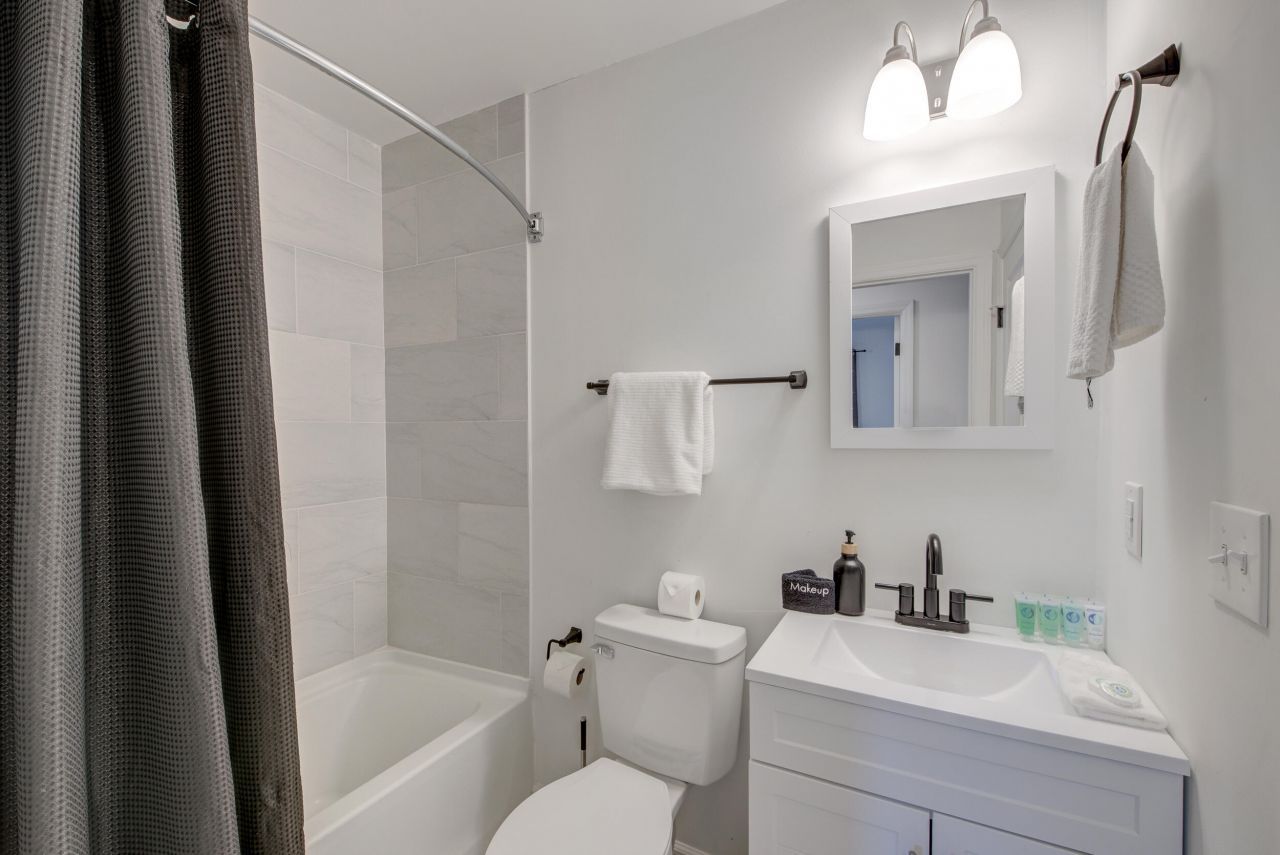 5349 Parkside Drive Photo 13