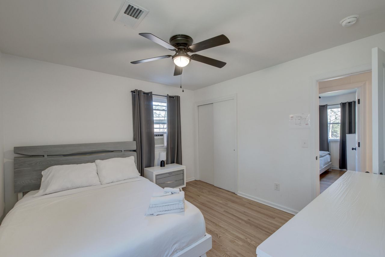 5349 Parkside Drive Photo 18